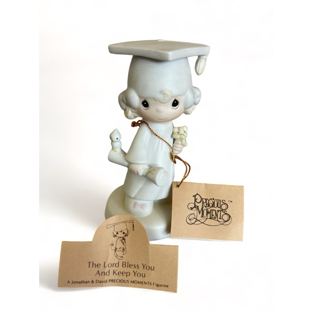 🎓Vintage Precious Moments Girl Graduate Figurine - NEW IN BOX